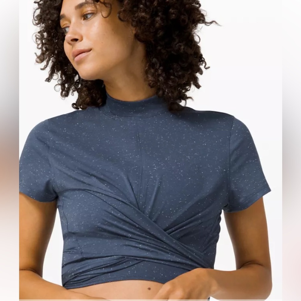 Lululemon Time to Restore MockNeck Short Sleeve Shirt Size 6